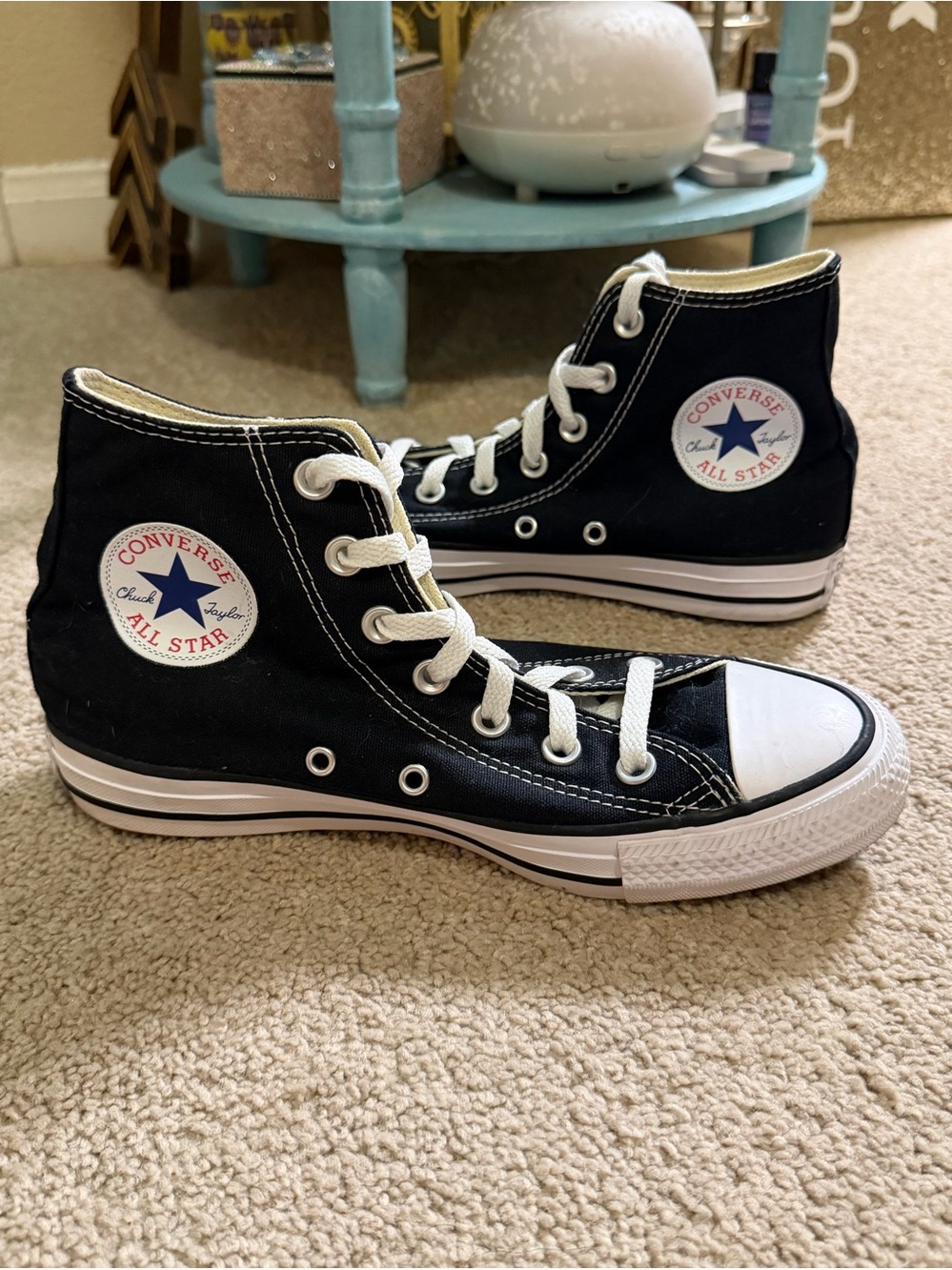 Converse Chuck Taylor All Star Black high-top sneakers Women’s 7 Men’s 5